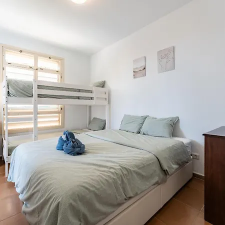 Perfect Location! Walk A Few Minutes To Restaurants, Lovely Beach, Town, Train And Bus Appartamento Torremolinos