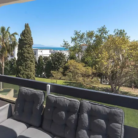 Perfect Location! Walk A Few Minutes To Restaurants, Lovely Beach, Town, Train And Bus Apartmán Torremolinos